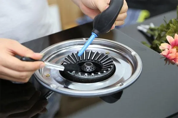 Tại sao thay gas xong bếp không lên lửa? Các lỗi thường gặp sau khi đổi bình gas